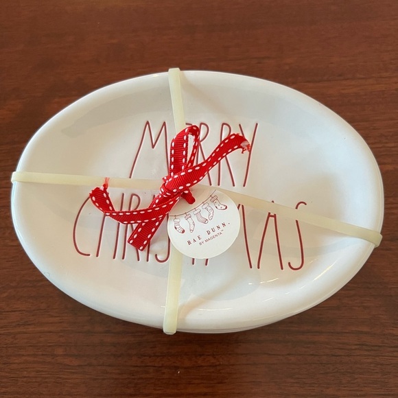 Rae Dunn “Merry Christmas” ceramic plates. - Picture 10 of 15